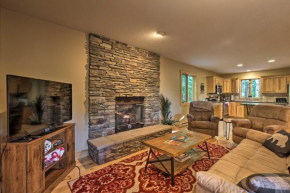 2 Mi to Beech Mtn Resort Cabin with Deck and Grill!